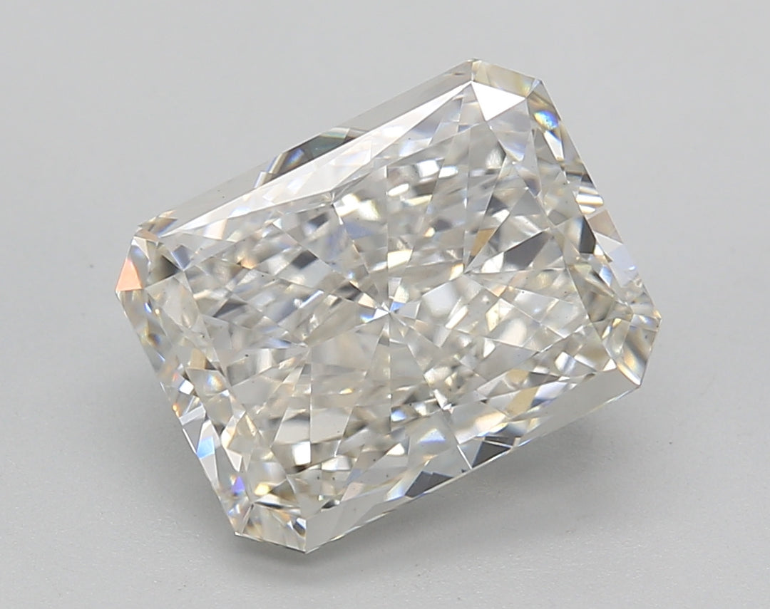 IGI Certified 4.02 CT Radiant Cut Lab Grown Diamond - VS1 Clarity, Color Grade I