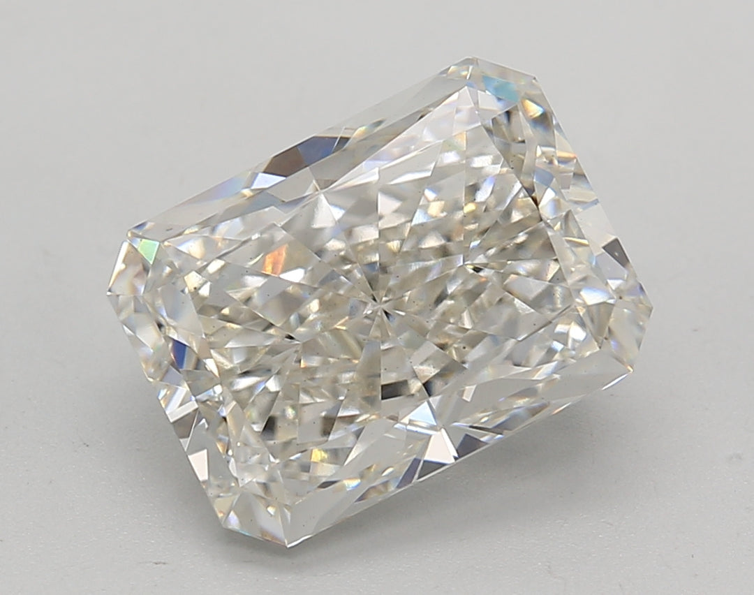 IGI Certified 4.06 CT Radiant Cut Lab Grown Diamond - VS1 Clarity, Color Grade H