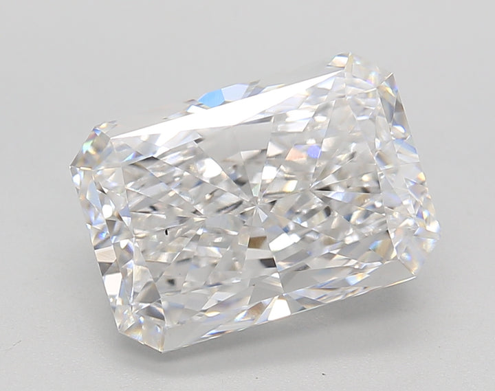 IGI Certified 4.09 CT Radiant Cut Lab Grown Diamond - VS2 Clarity, Color Grade E