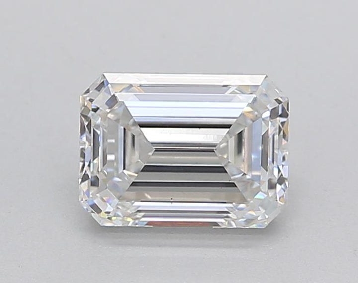 Short video showcasing the brilliance and elegance of an IGI Certified 1.00 CT Emerald Cut Lab Grown Diamond