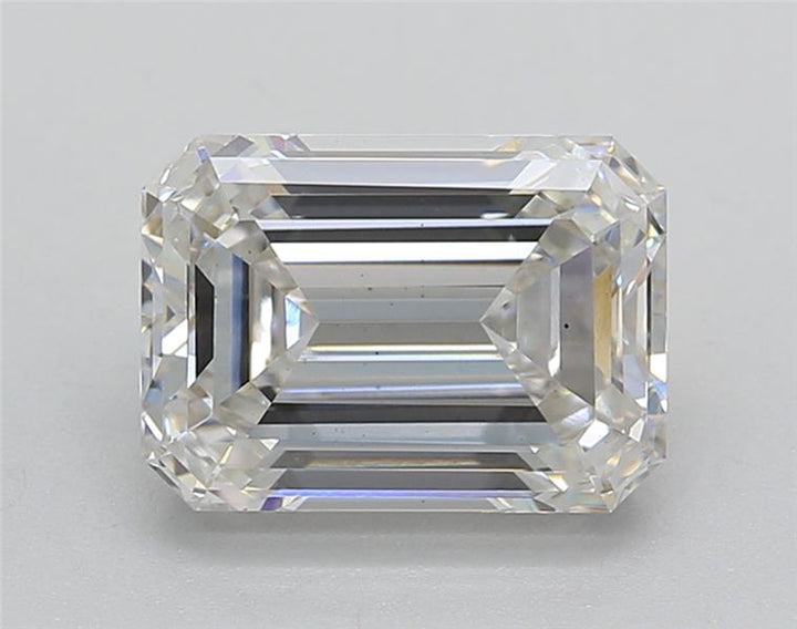 View the brilliance of the IGI Certified 3.00 CT Emerald-Cut Lab-Grown Diamond | VS2 Clarity | G Color | CVD