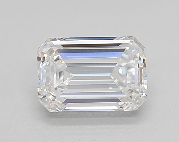 Short video showcasing the brilliance and elegance of an IGI Certified 1.00 CT Emerald Cut Lab Grown Diamond