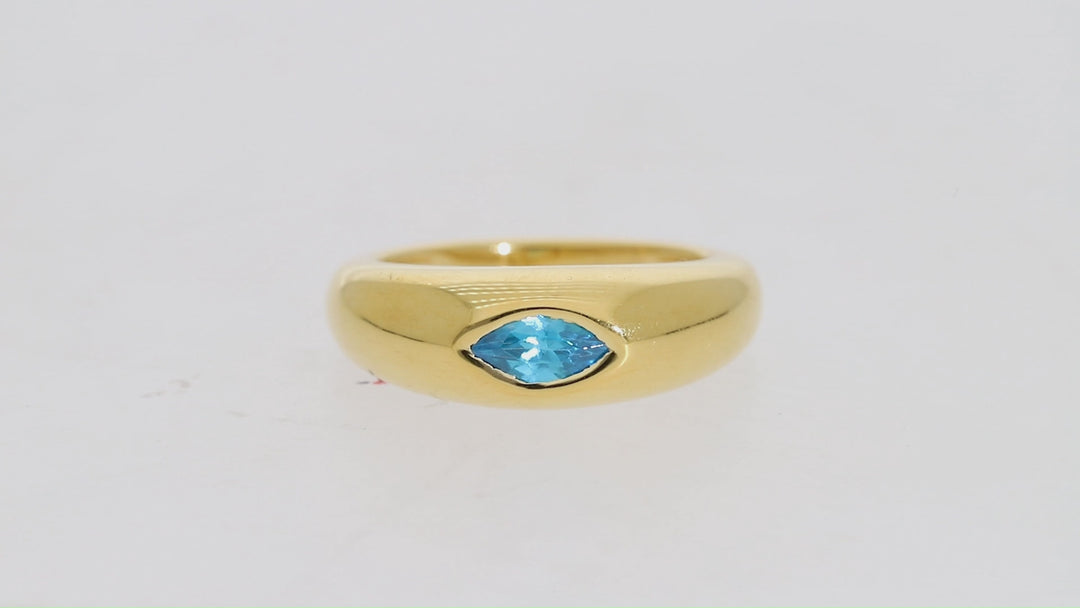 Gold Vermeil Blue Topaz Elegance: Exquisite Ring