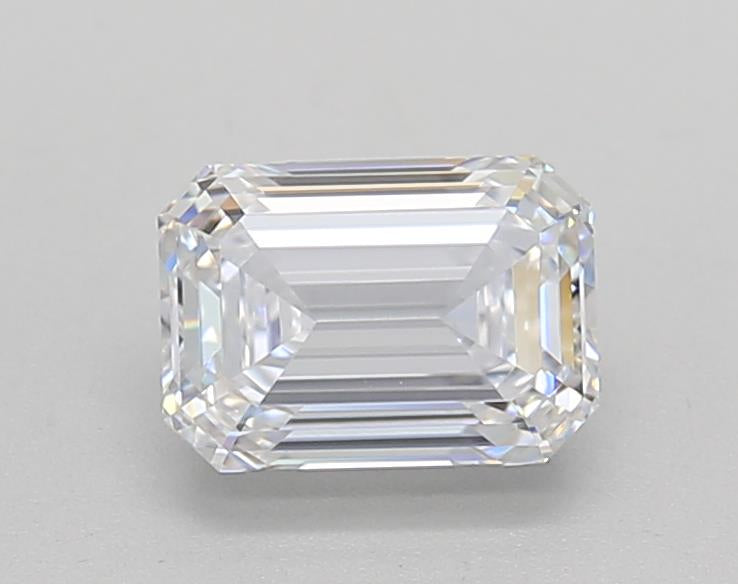 Short video showcasing the brilliance and elegance of an IGI Certified 1.00 CT Emerald Cut Lab Grown Diamond