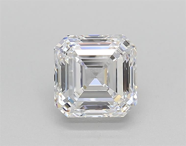 Video featuring an IGI Certified 1.00 CT Square Emerald Lab Grown Diamond with D Color and VVS2 Clarity